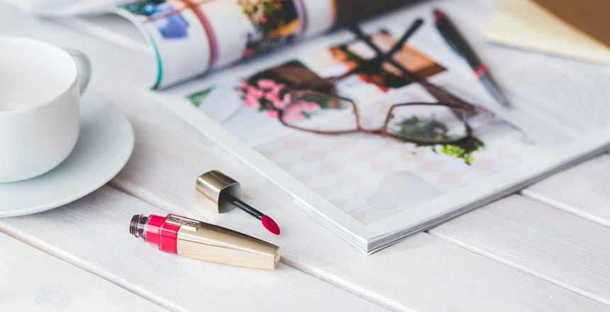 4 Tips For Getting Every Last Drop of Your Lip Gloss - Spatty